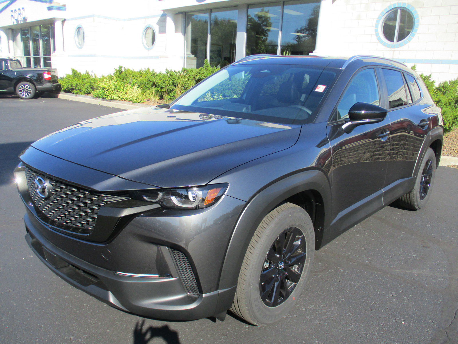 2025 Mazda CX-50 2.5 S Premium photo 3