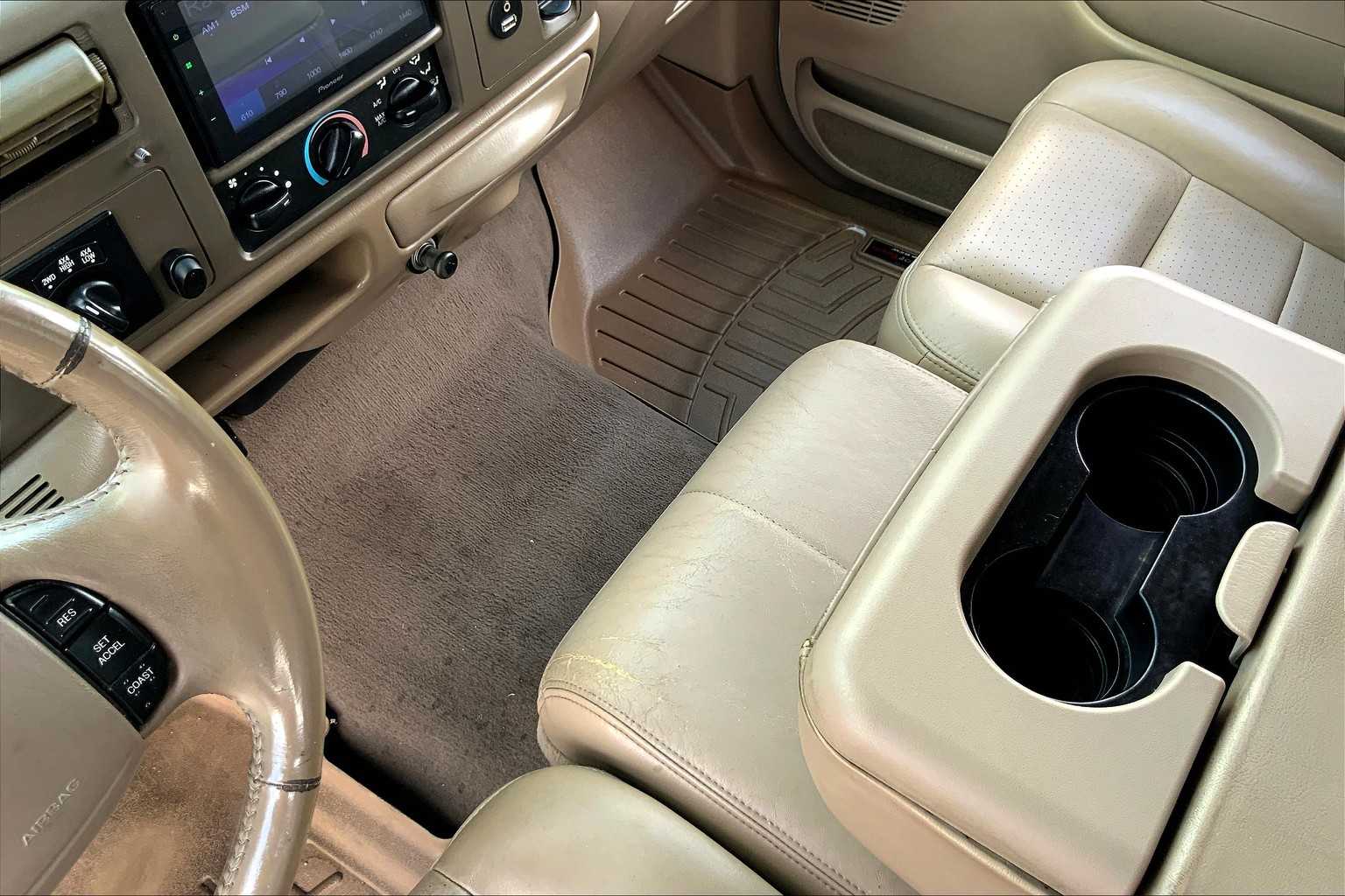 2001 Ford F-350 photo 14