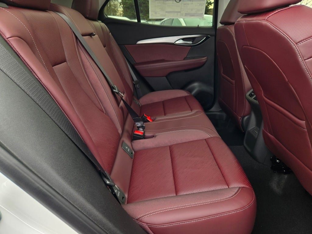 2025 Buick Envision Sport Touring photo 8