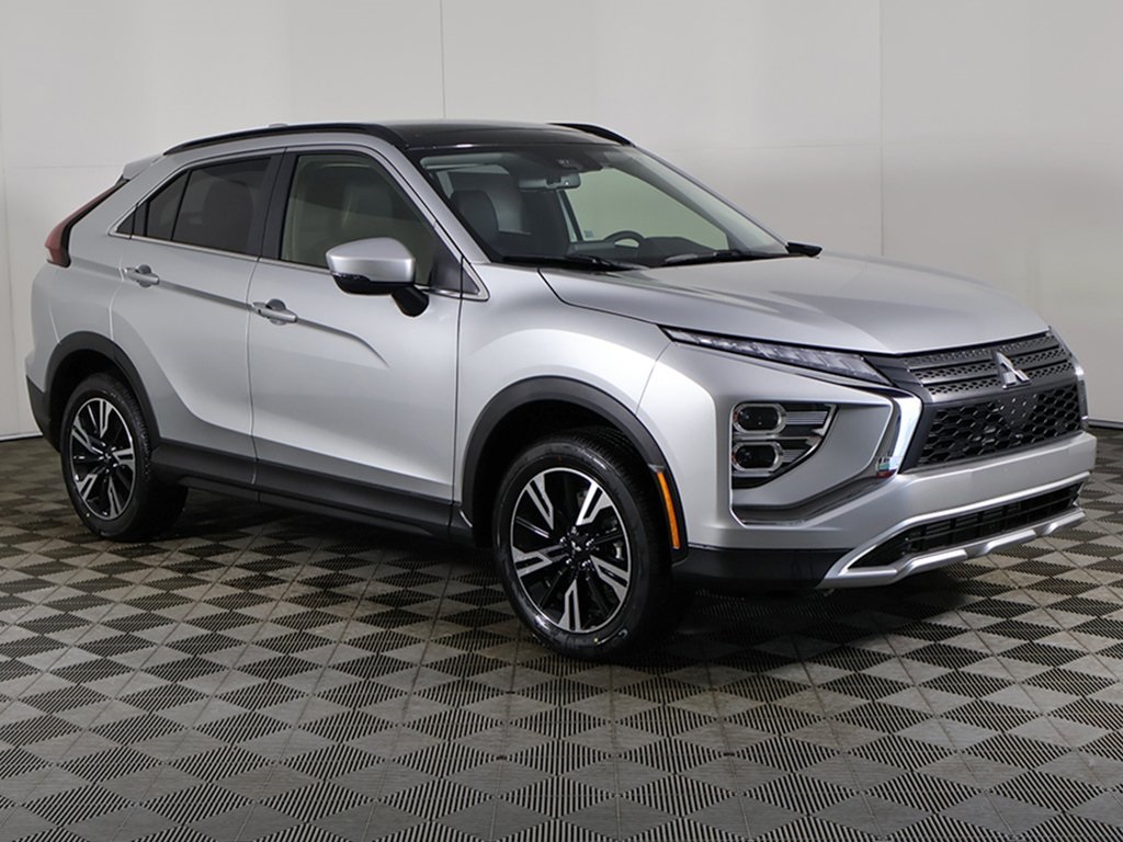 2025 Mitsubishi Eclipse Cross SE photo 2