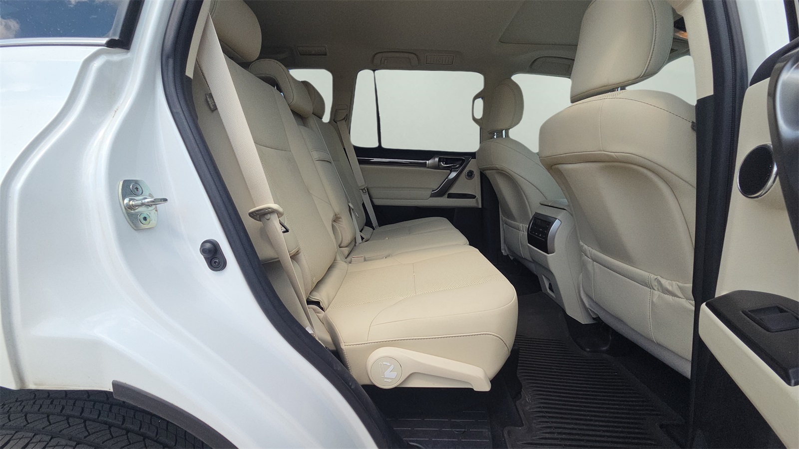2023 Lexus GX 460 photo 13