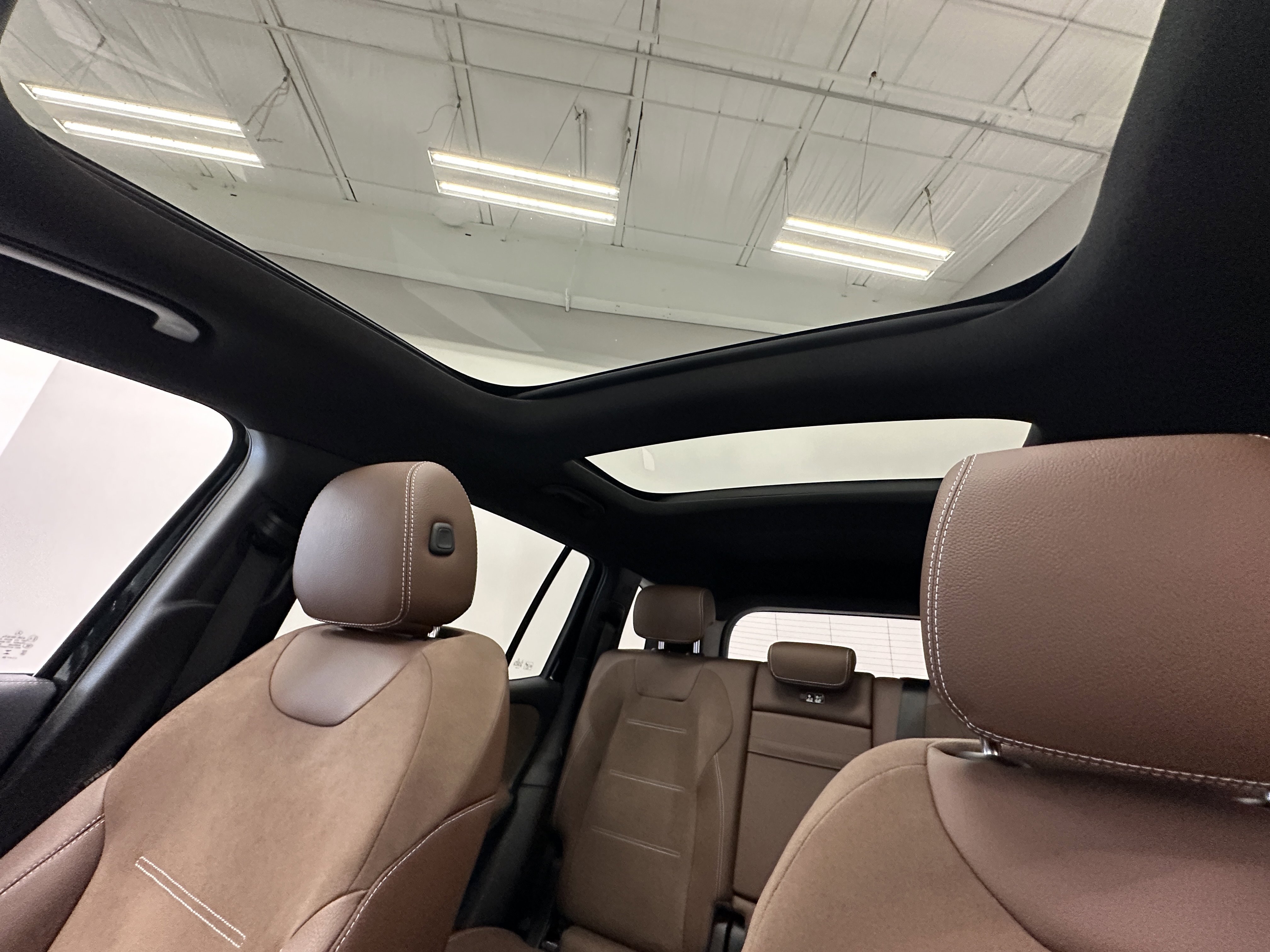 2024 Mercedes Benz GLB 250 photo 17