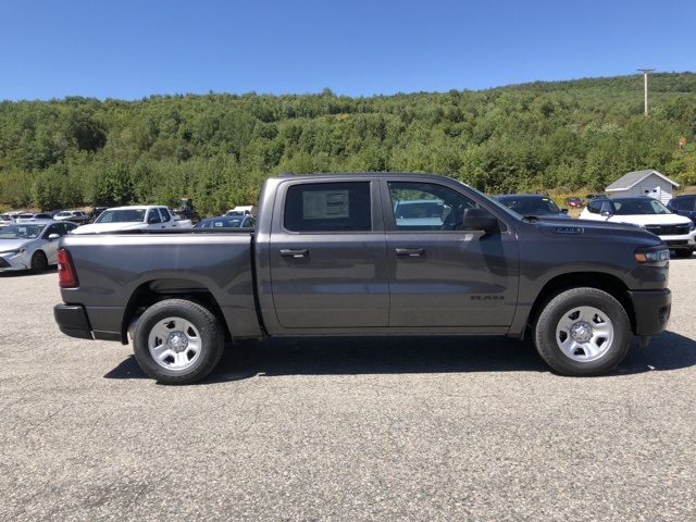 2025 Ram 1500 Tradesman photo 2