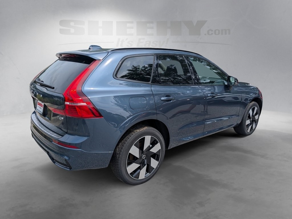 2025 Volvo XC60 T8 Plus photo 23