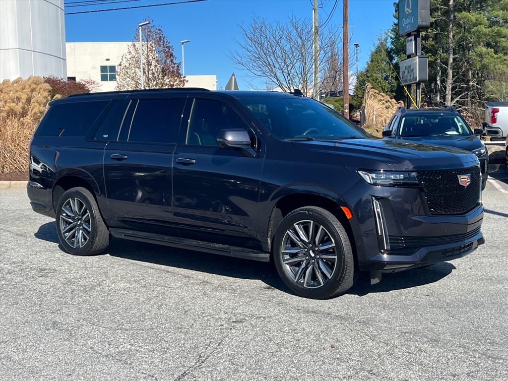 2024 Cadillac Escalade ESV Sport's photo