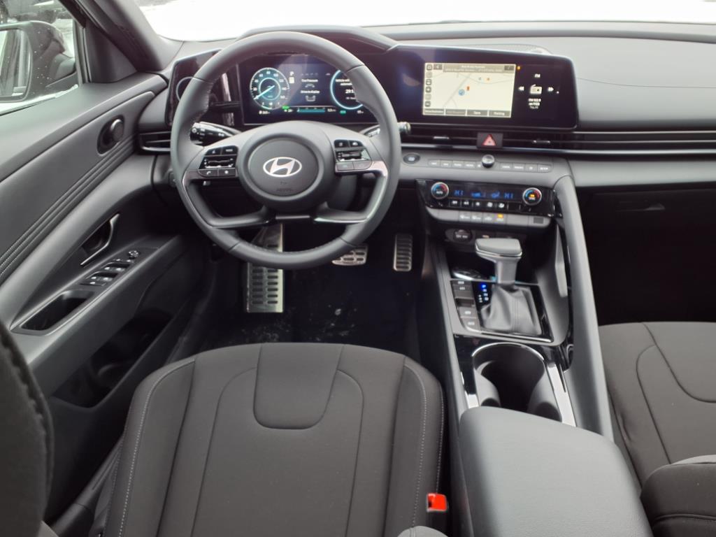 2025 Hyundai Elantra Hybrid SEL Sport photo 3