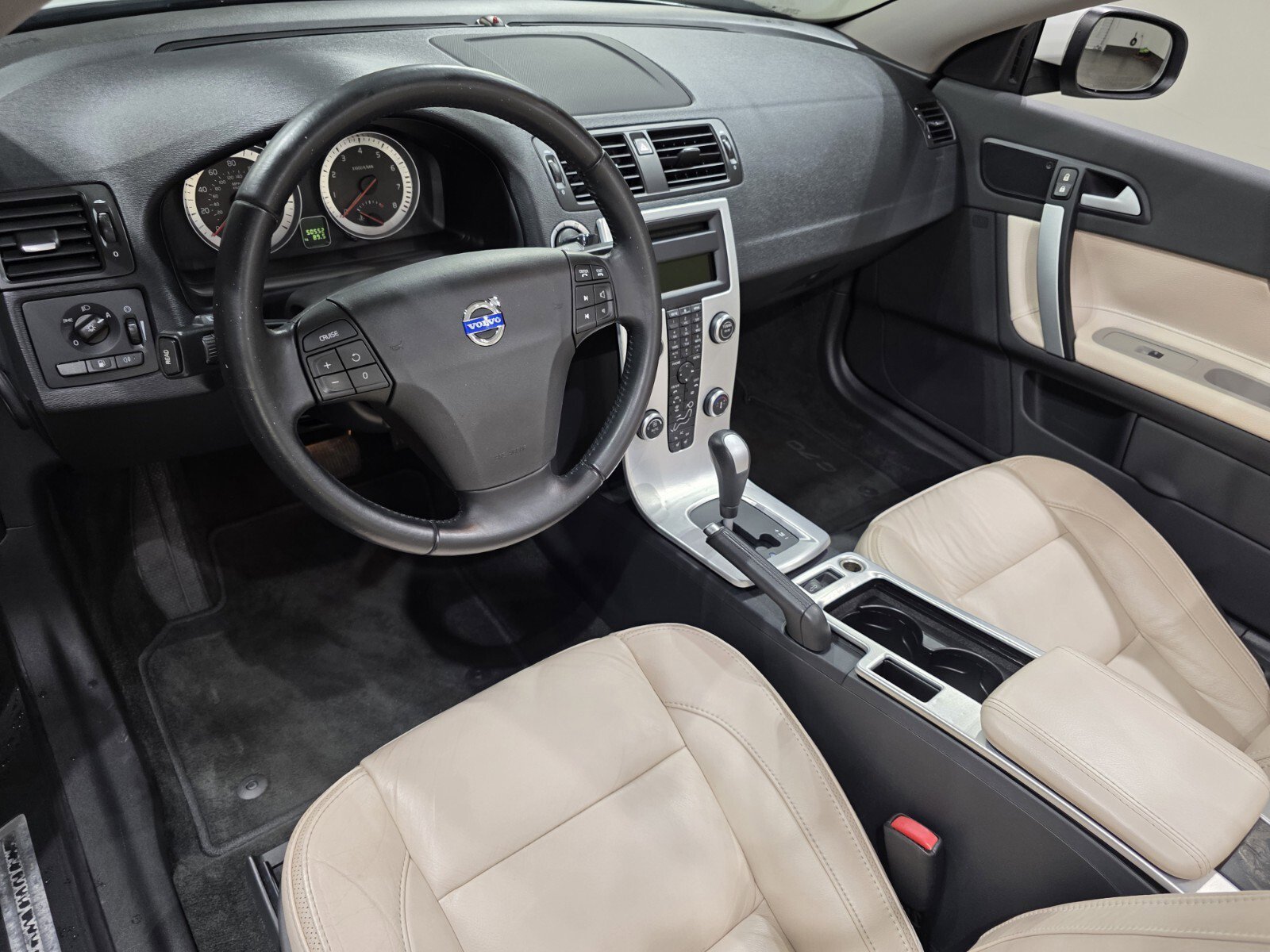 2013 Volvo C70 T5 photo 7