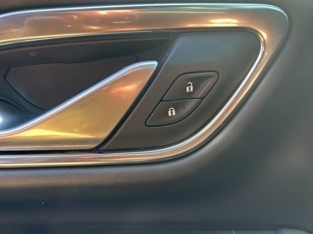 2022 Chevrolet Tahoe RST photo 15