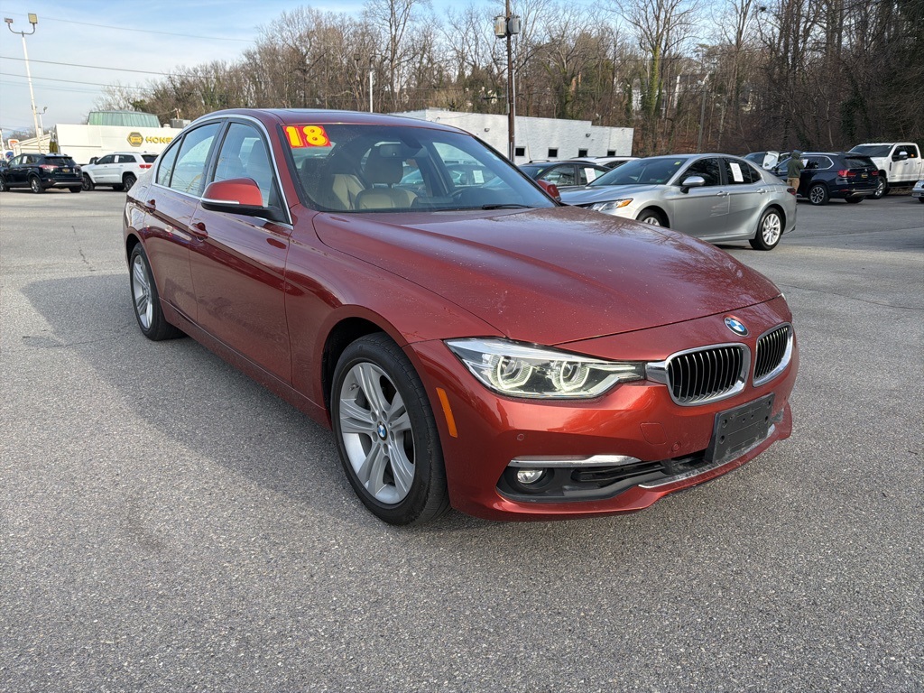 2018 BMW 3 Series 330i's photo