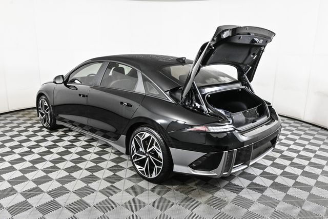 2025 Hyundai Ioniq 6 SEL photo 11