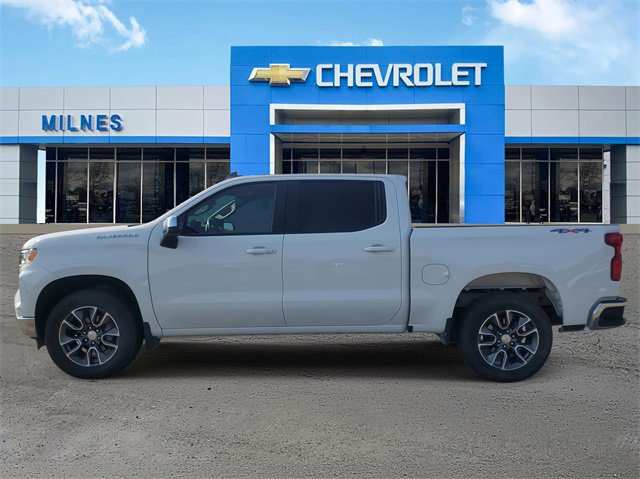 2024 Chevrolet Silverado 1500 LT photo 4