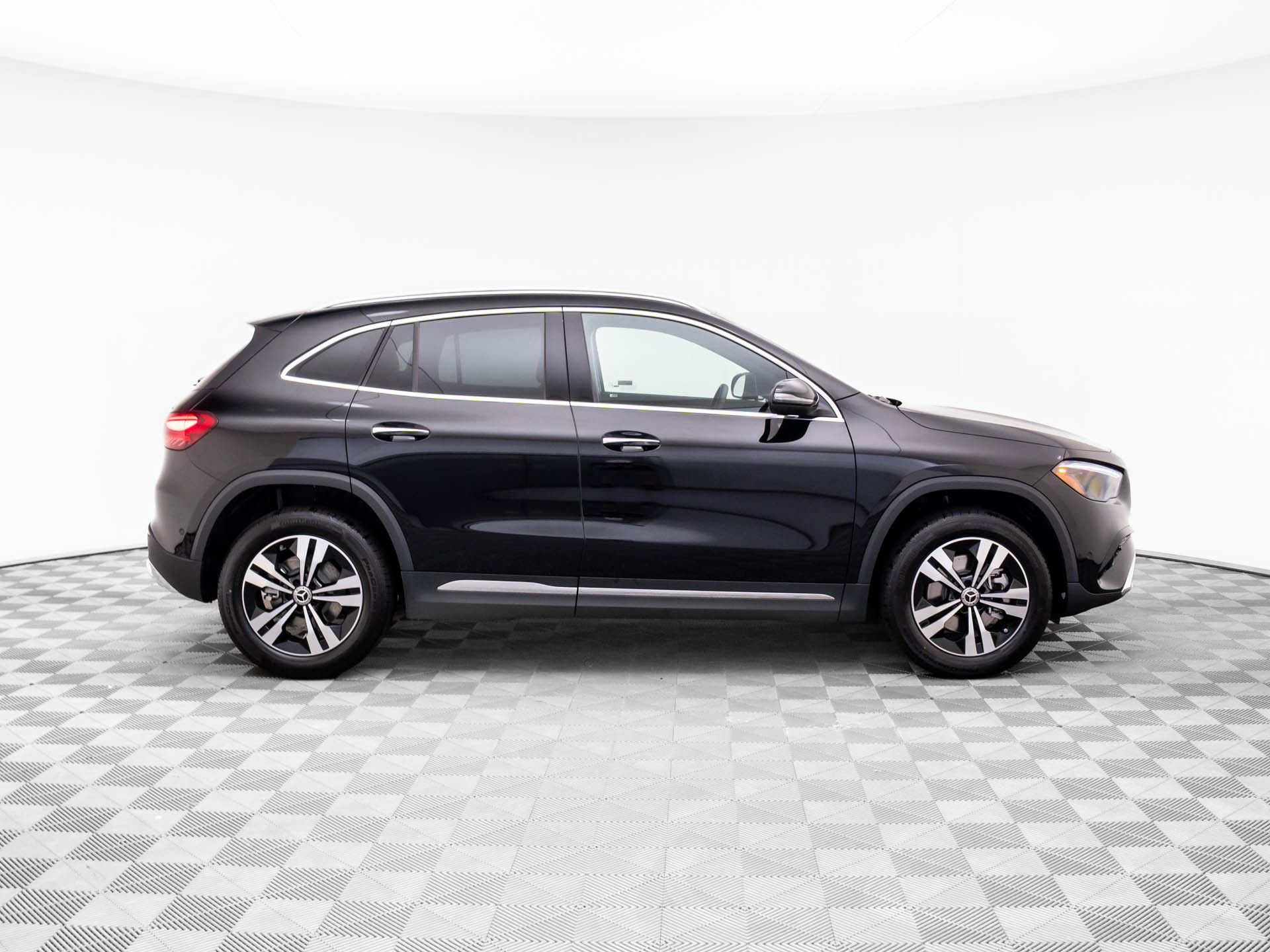 2026 Mercedes Benz GLA 250 4MATIC photo 6