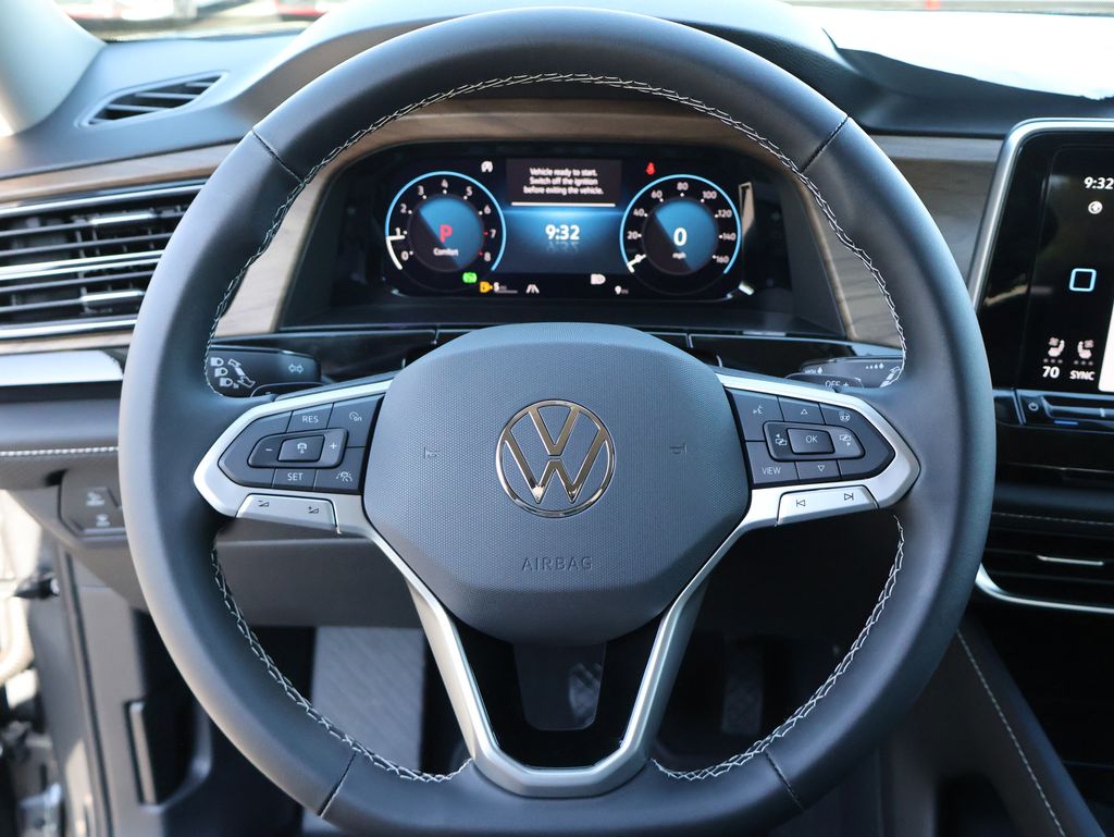 2025 Volkswagen Atlas SE Technology photo 29