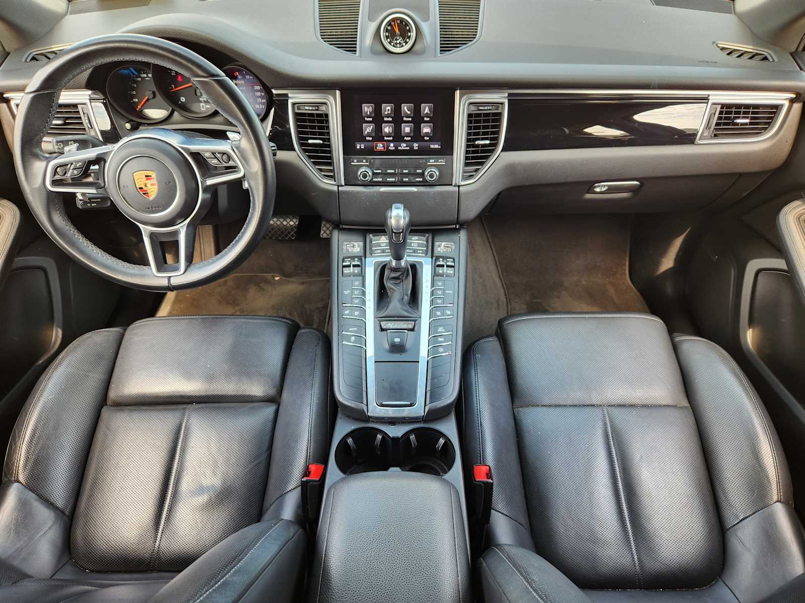 2018 Porsche Macan photo 14