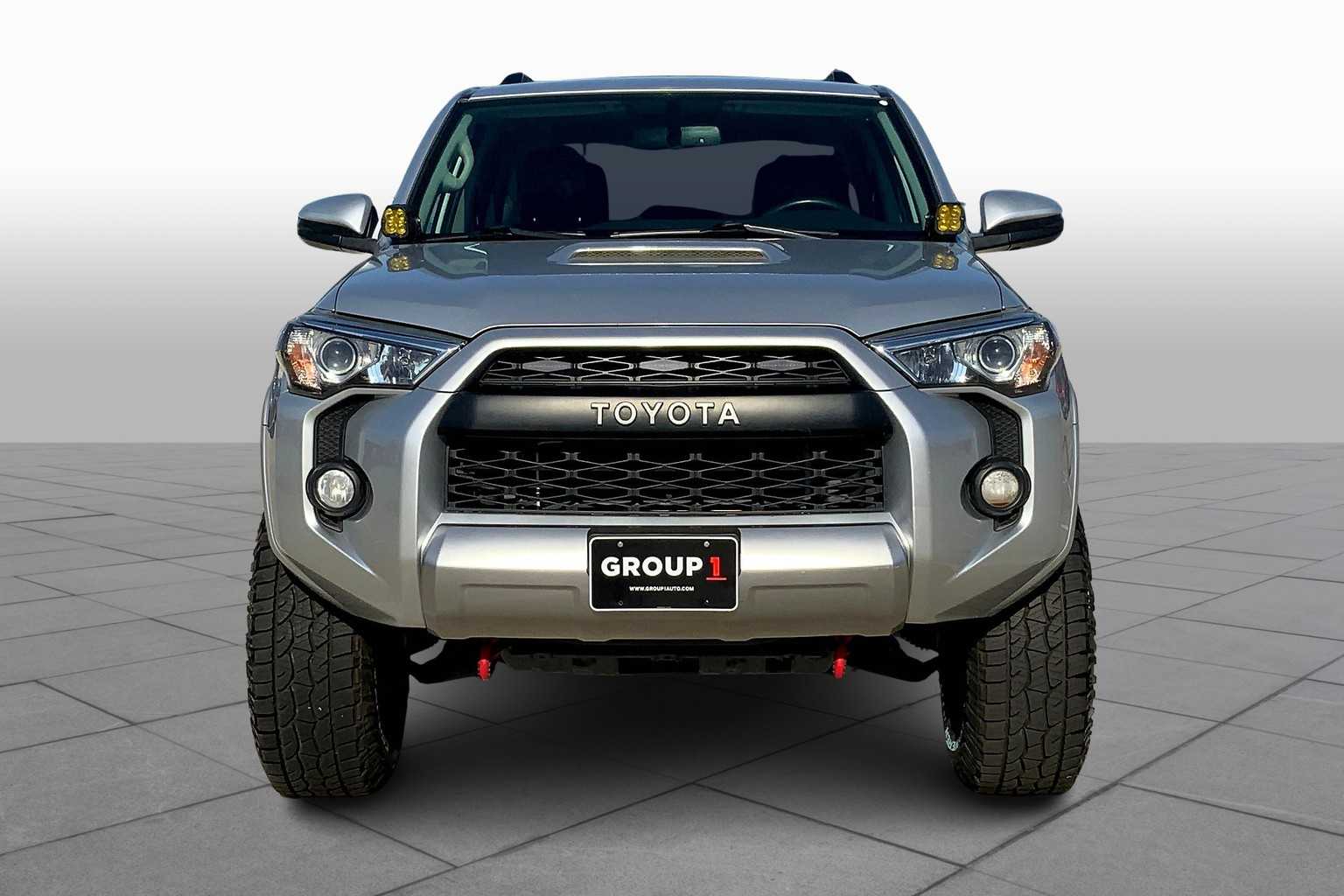 2018 Toyota 4Runner TRD Premium photo 3