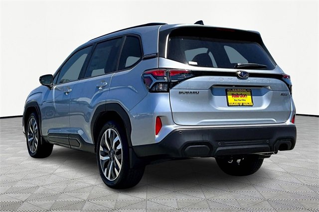 2025 Subaru Forester Touring photo 3