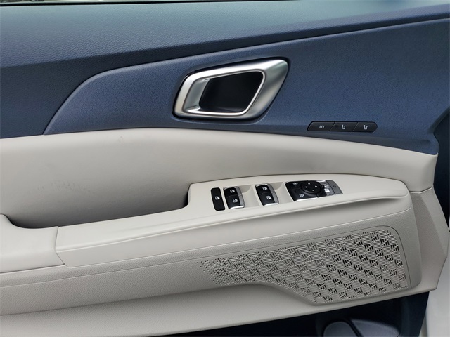 2026 Kia Carnival SX photo 16