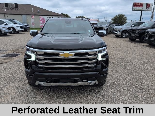 2026 Chevrolet Silverado 1500 High Country photo 13