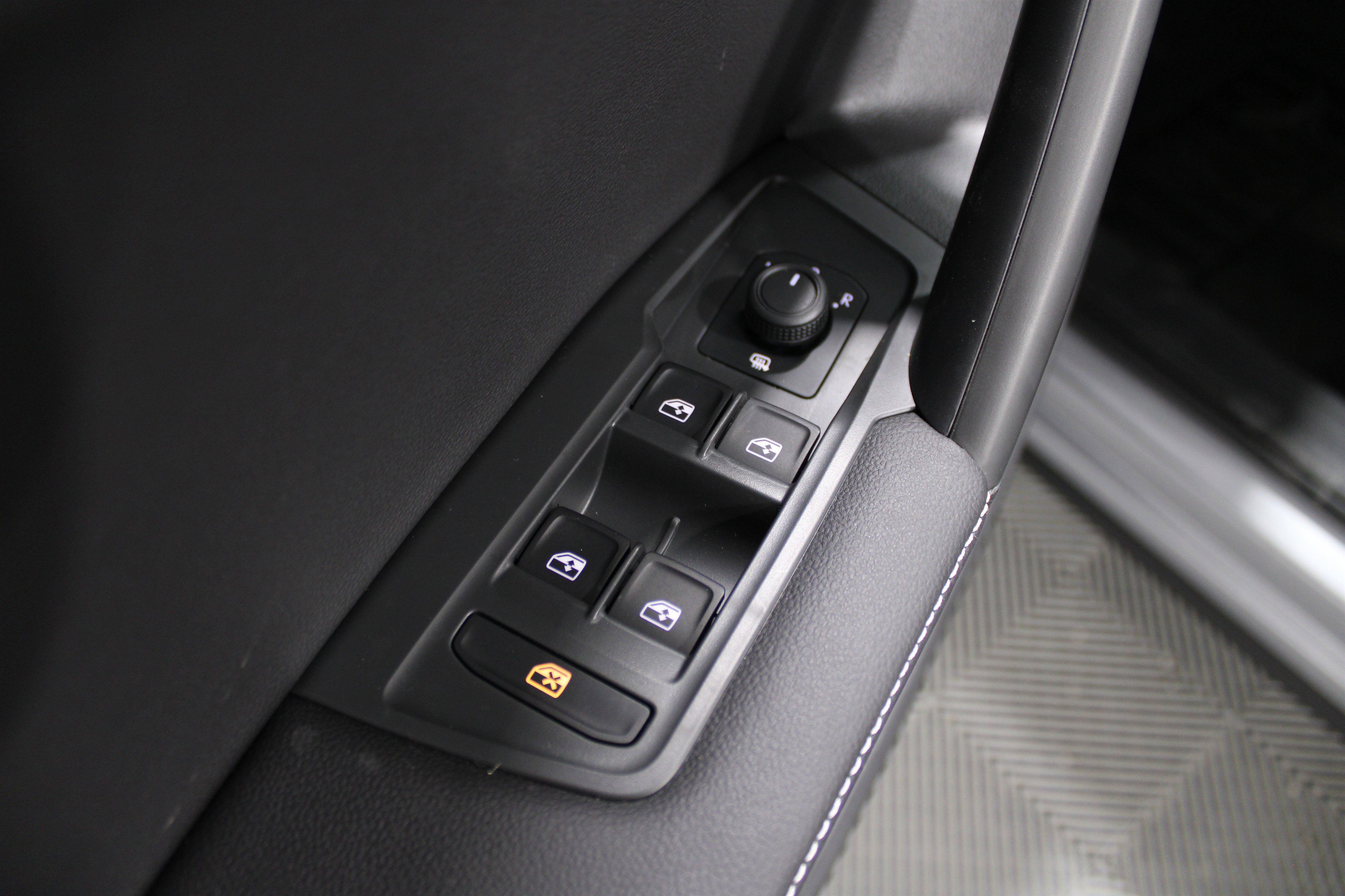 2024 Volkswagen Tiguan S photo 4