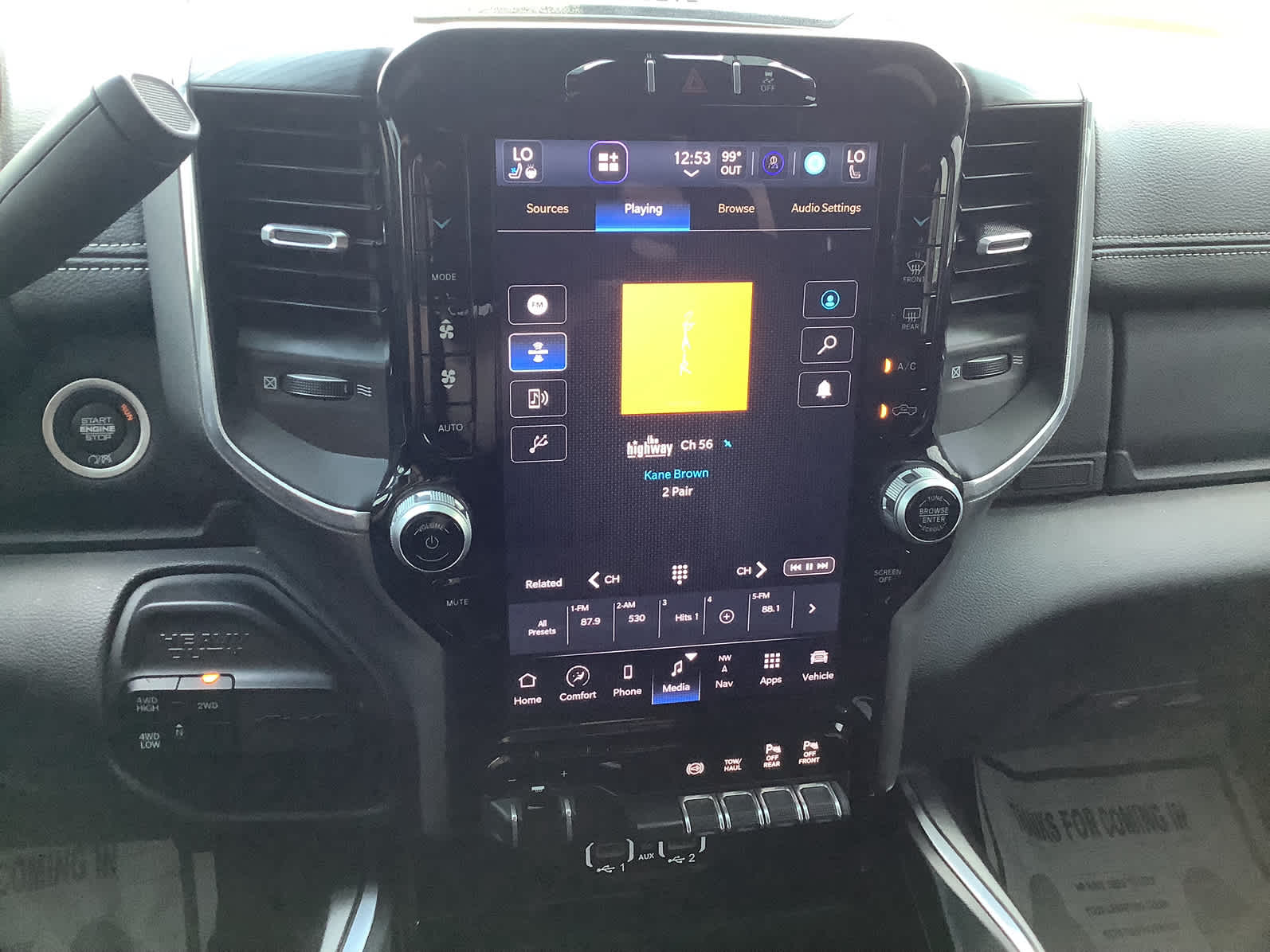 2024 Ram 3500 Laramie photo 16