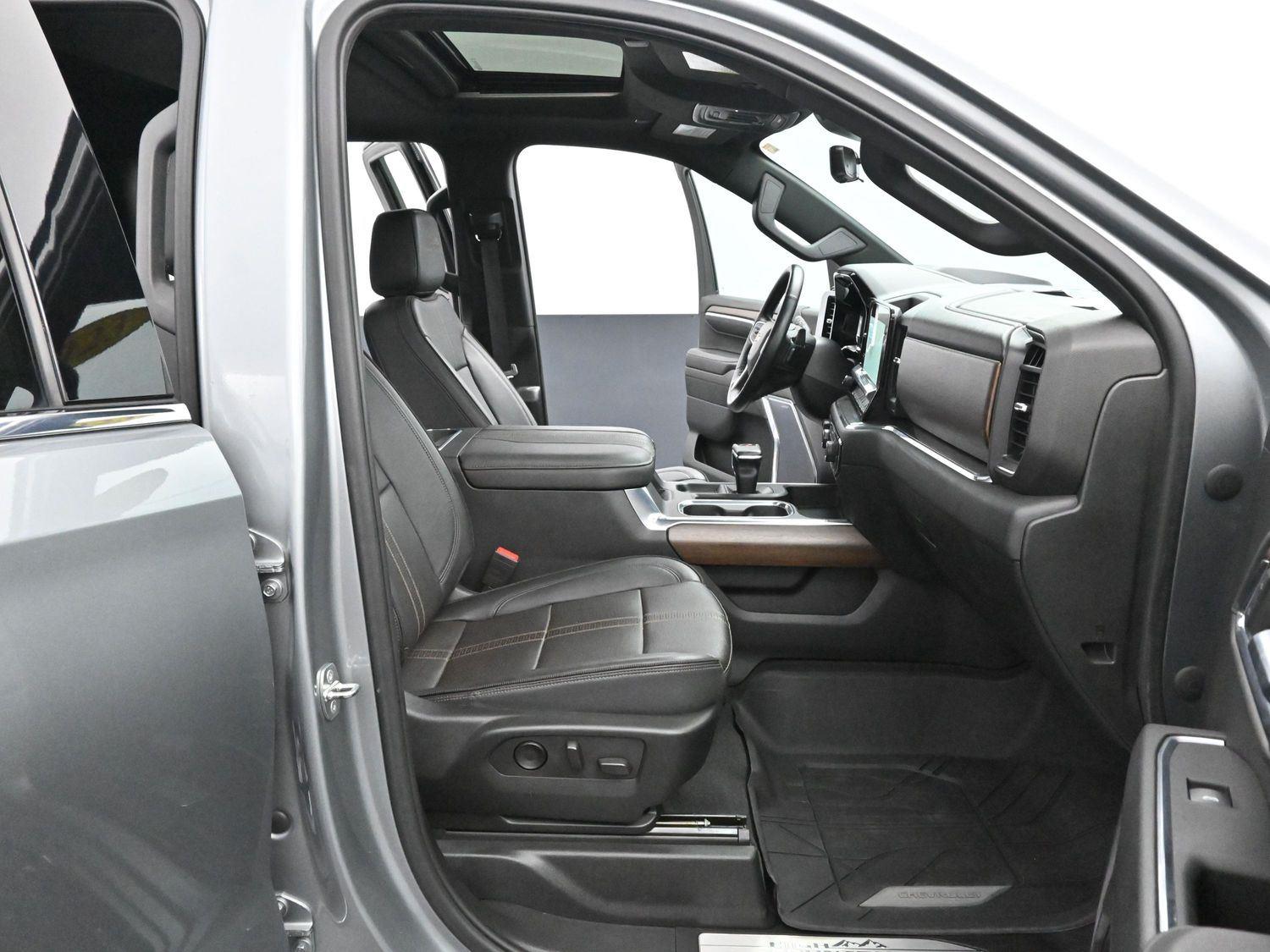 2023 Chevrolet Silverado 1500 High Country photo 28
