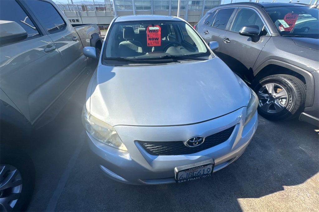 2010 Toyota Corolla LE photo 2
