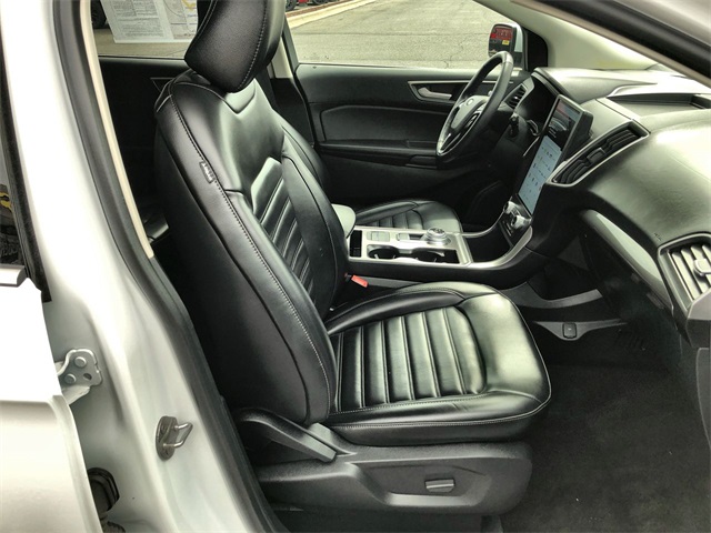 2024 Ford Edge SEL photo 16