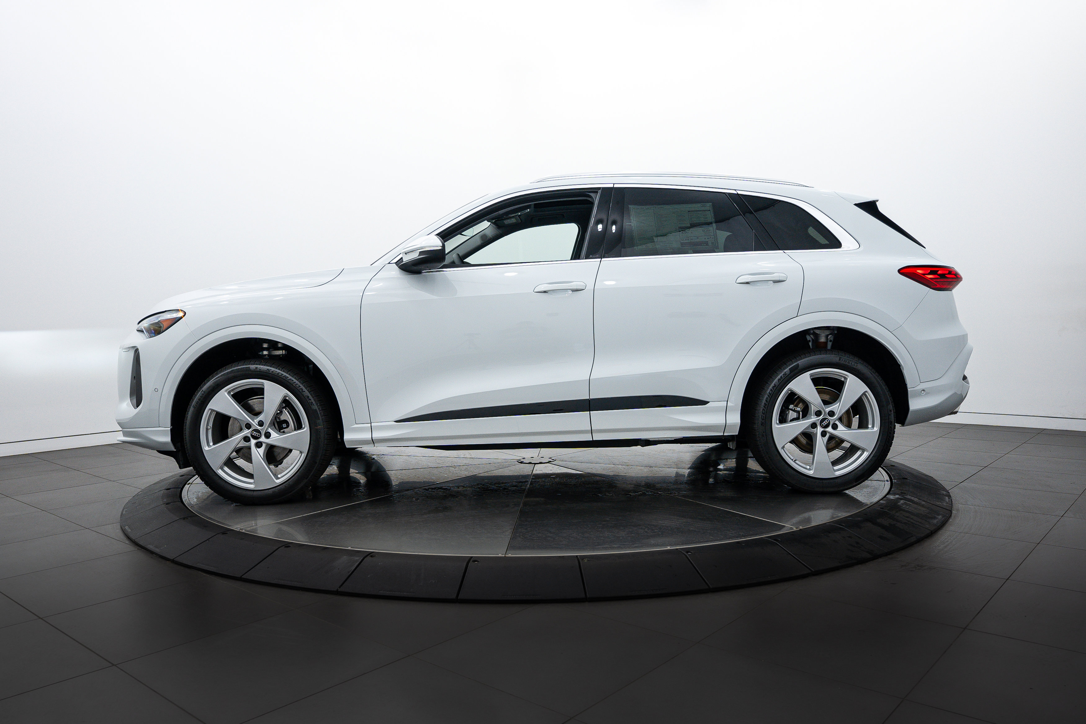 2025 Audi Q5 Premium Prestige photo 3