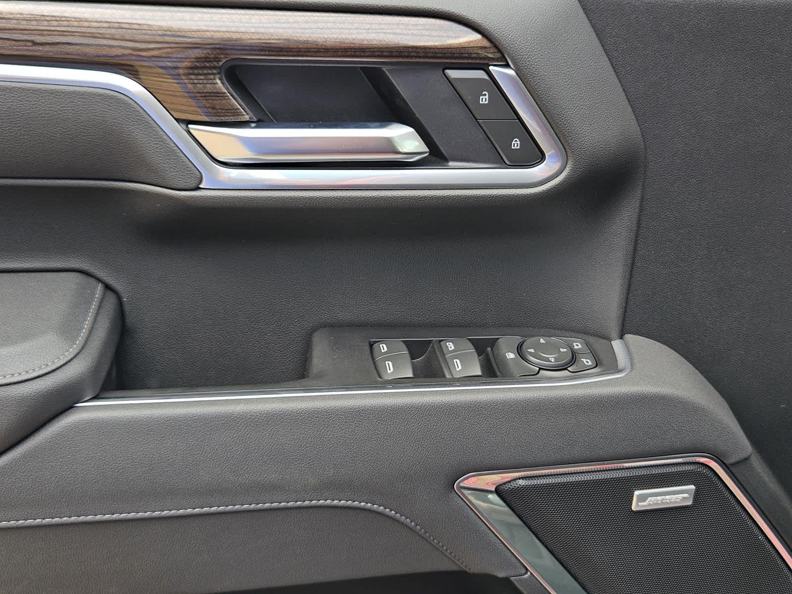 2025 Chevrolet Silverado 1500 RST photo 12