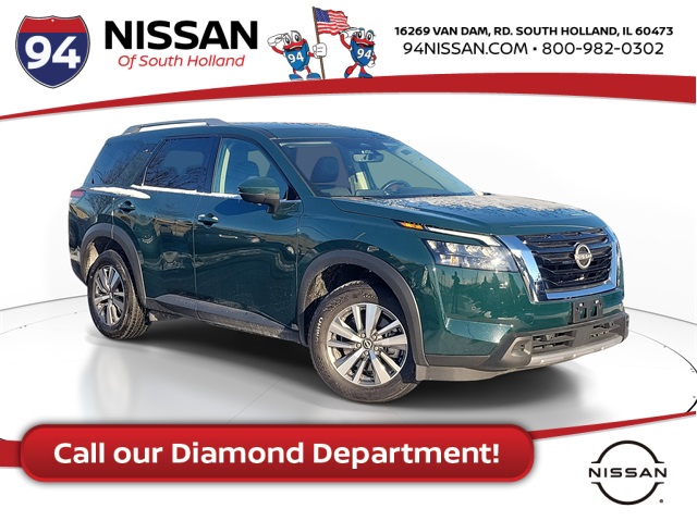 2025 Nissan Pathfinder SL's photo