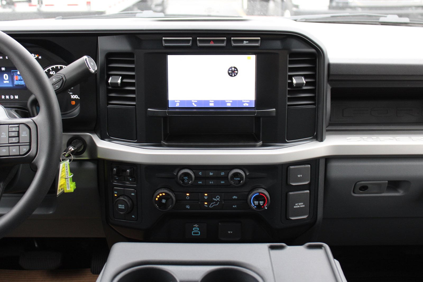 2023 FORD F-350 - Image 31