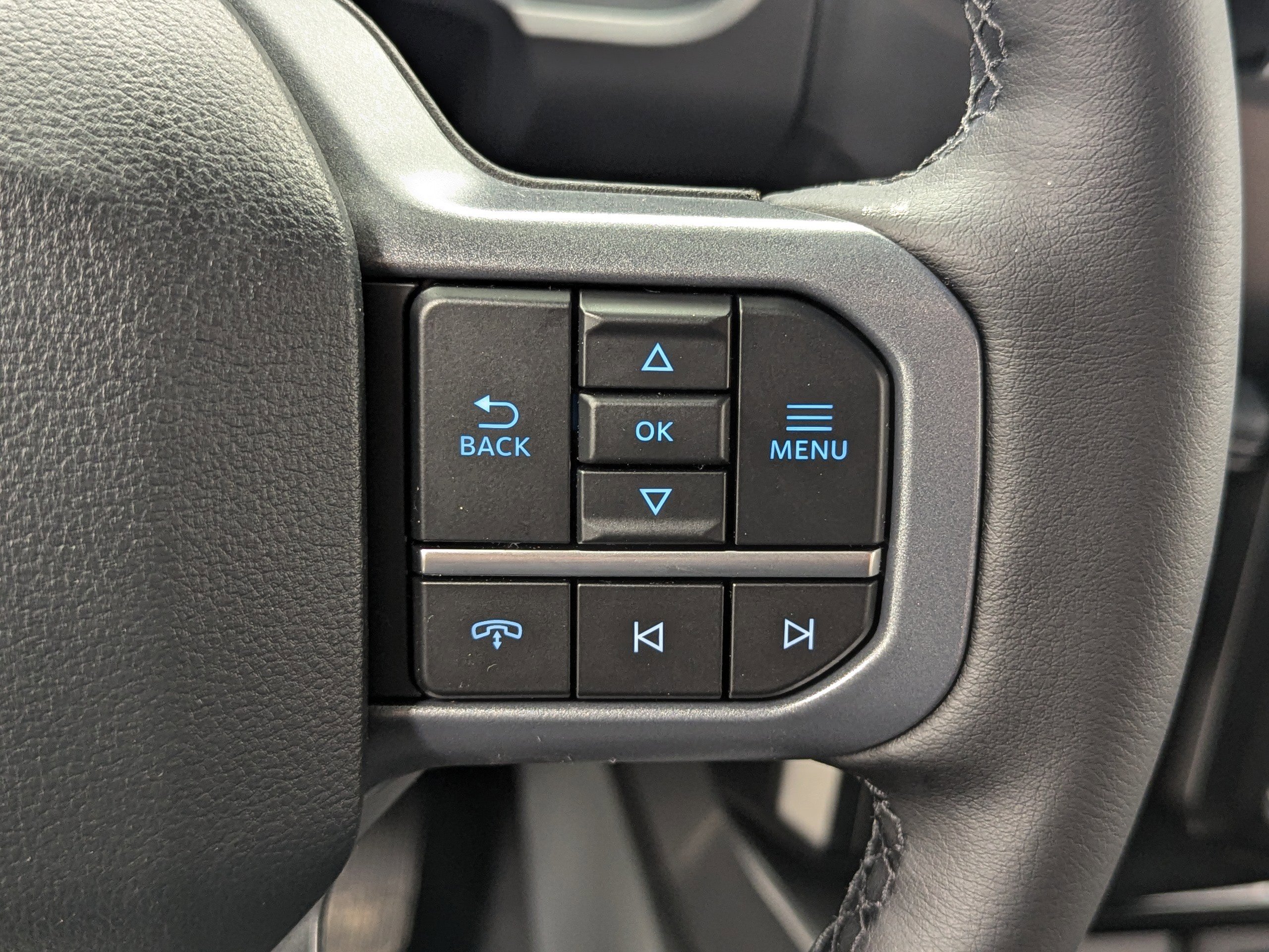 2025 Ford F-150 Lightning photo 16