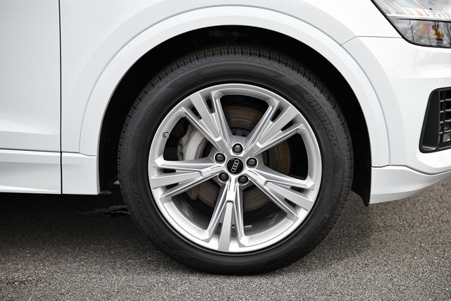 2023 Audi Q8 55 Premium photo 2