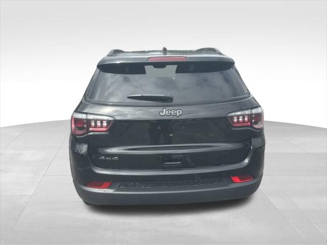 2026 Jeep Compass Latitude photo 10