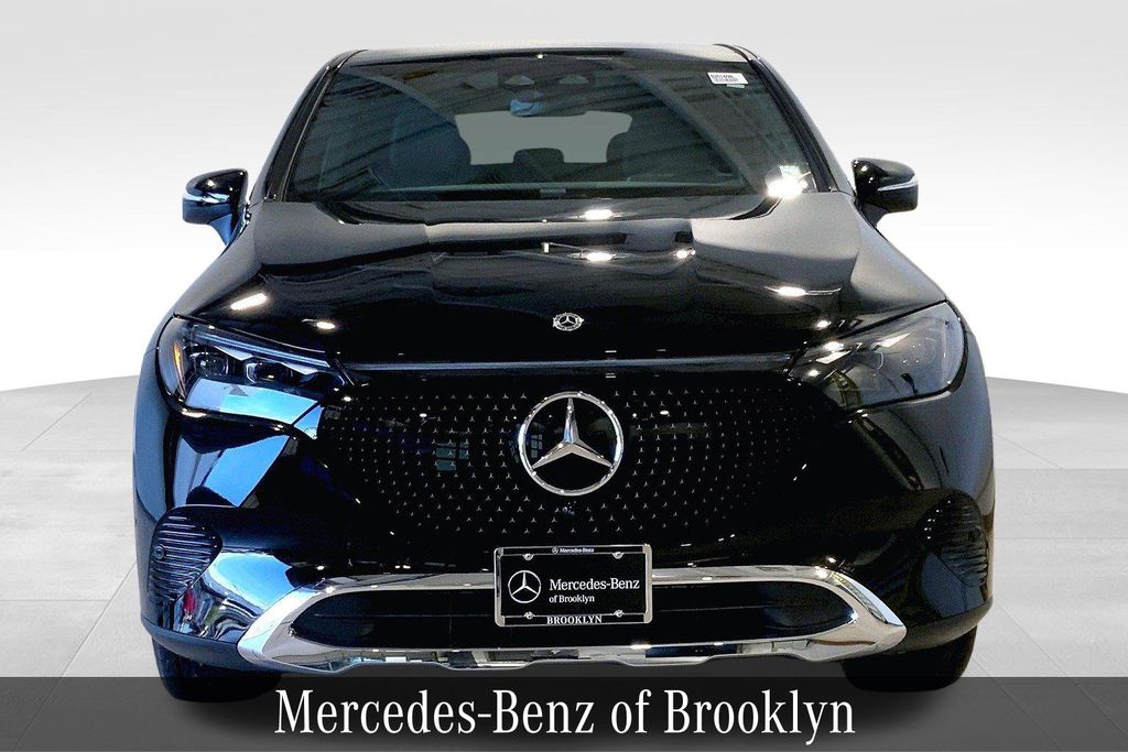 2025 Mercedes Benz 350 4MATIC photo 3