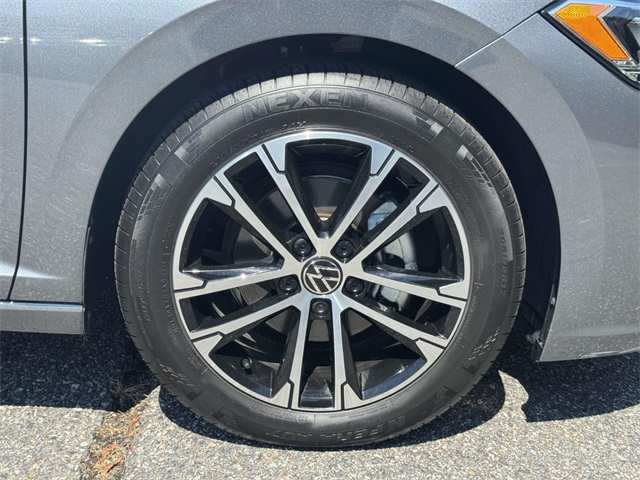 2024 Volkswagen Jetta 1.5T Sport photo 12