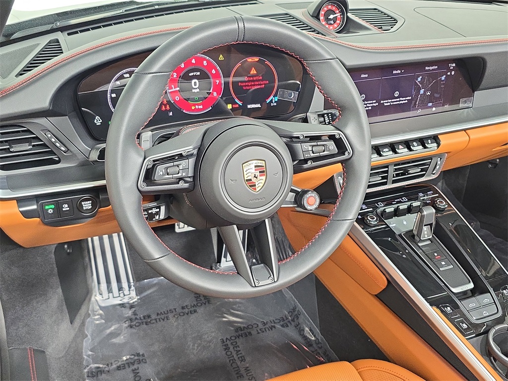 2026 Porsche 911 4 GTS photo 4