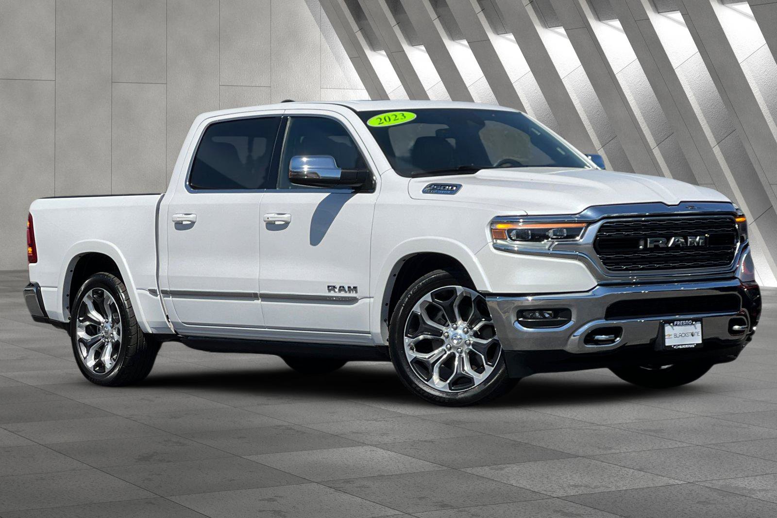 2023 RAM Ram 1500 Pickup Limited's photo