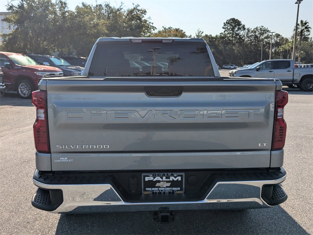 2025 Chevrolet Silverado 1500 LT photo 4
