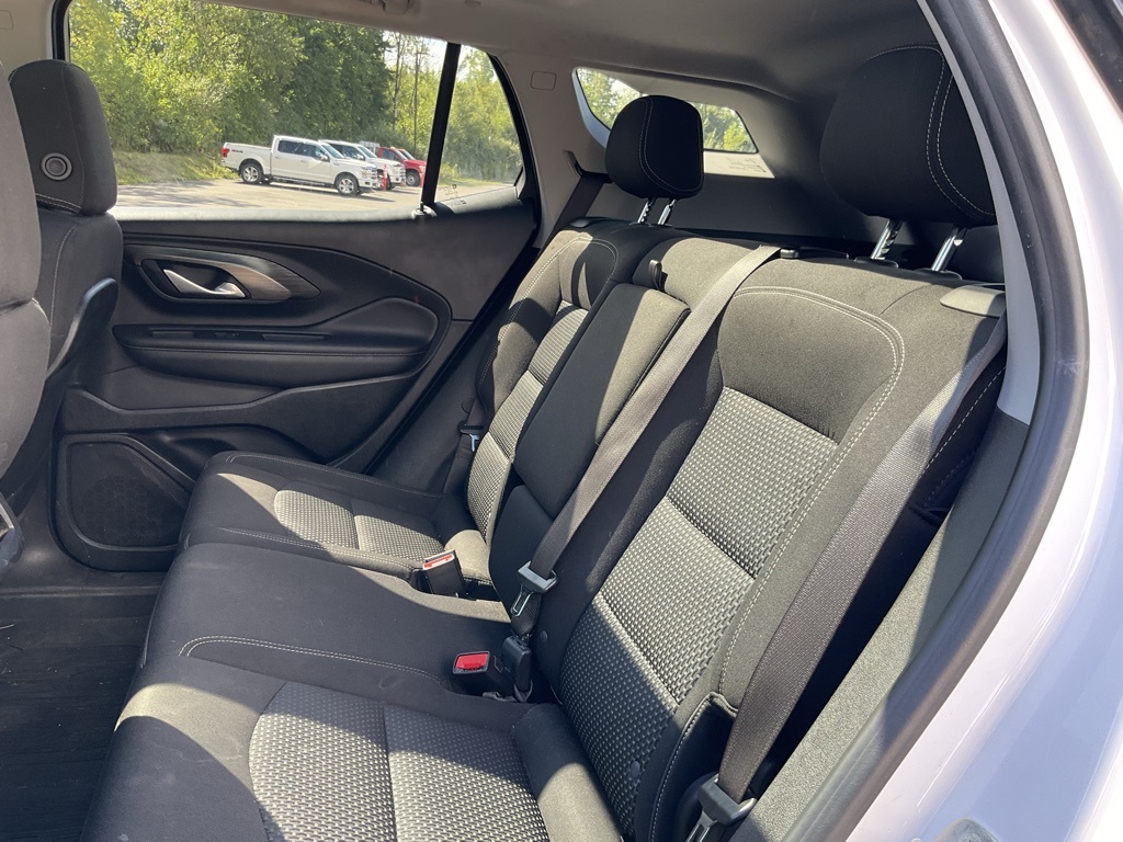 2022 Gmc Terrain SLE photo 2