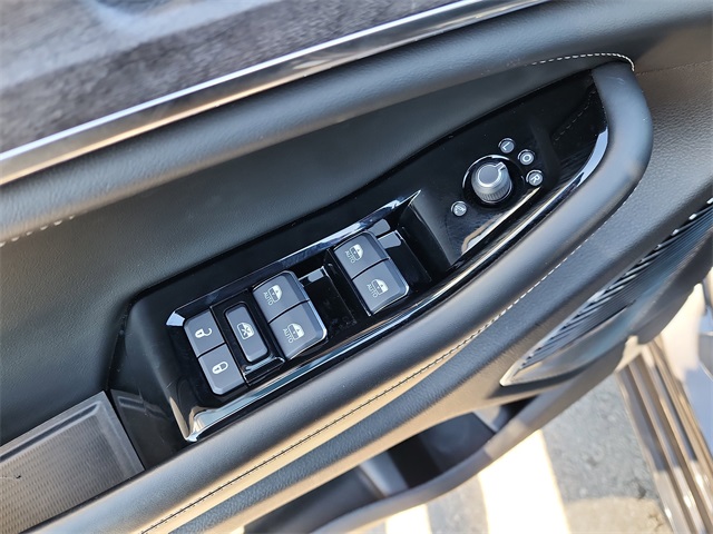 2021 Jeep Grand Cherokee Overland photo 12