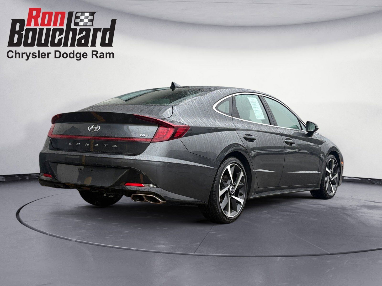 2022 Hyundai Sonata SEL Plus photo 2