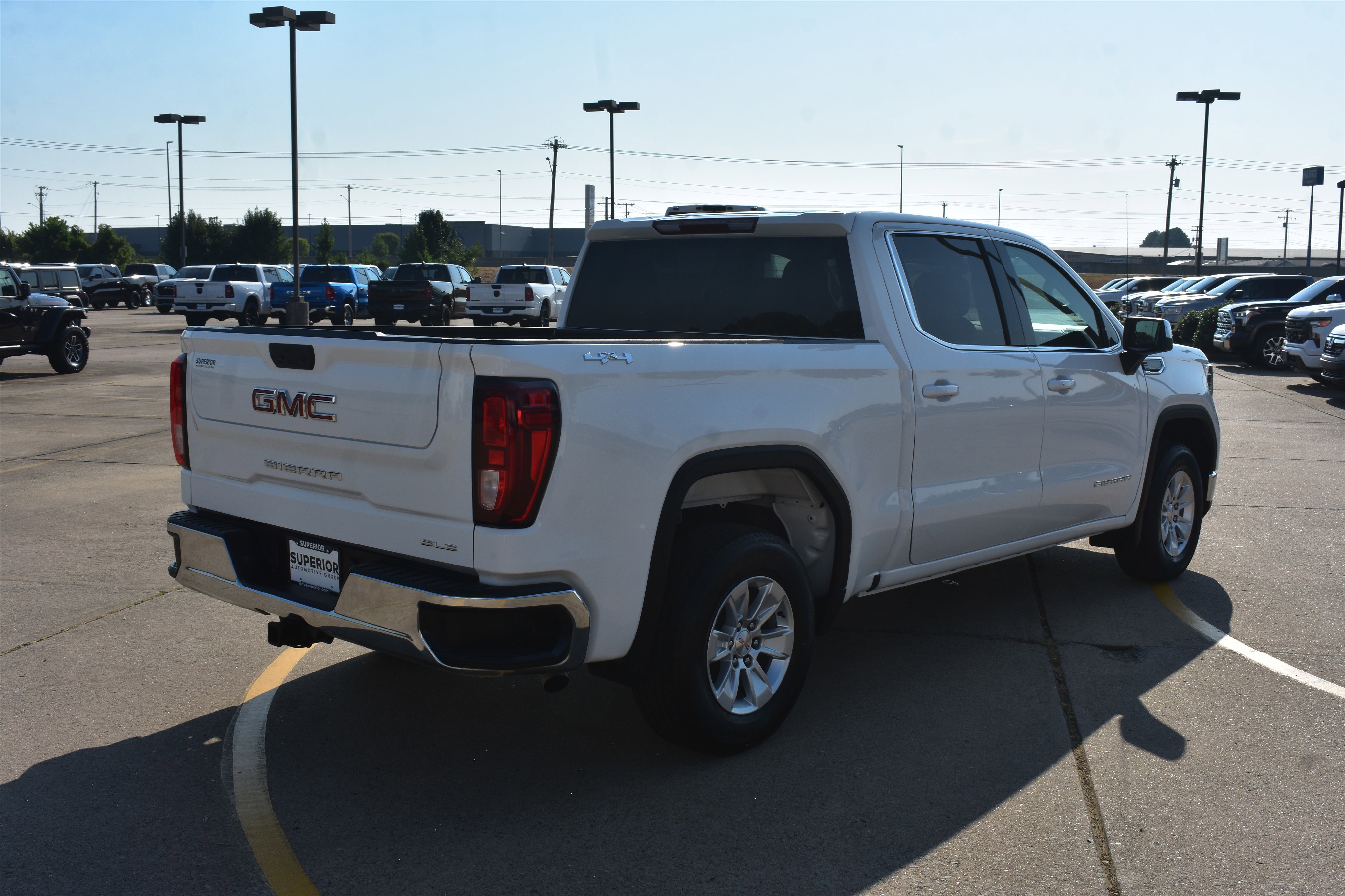 2024 Gmc Sierra 1500 SLE photo 2