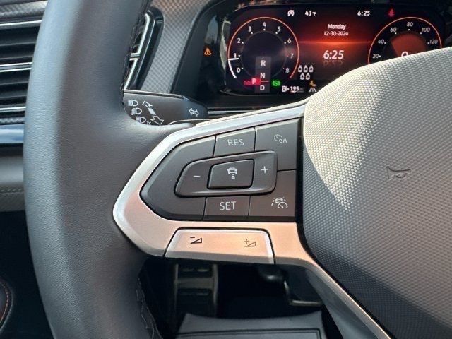 2025 Volkswagen Atlas Peak Edition SE photo 13