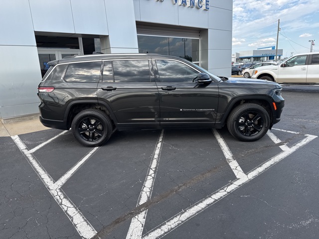 2021 Jeep Grand Cherokee Limited photo 3