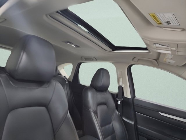 2022 Mazda CX-5 2.5 S Preferred photo 3