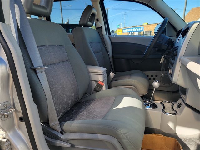 2010 Chrysler PT Cruiser Touring photo 16