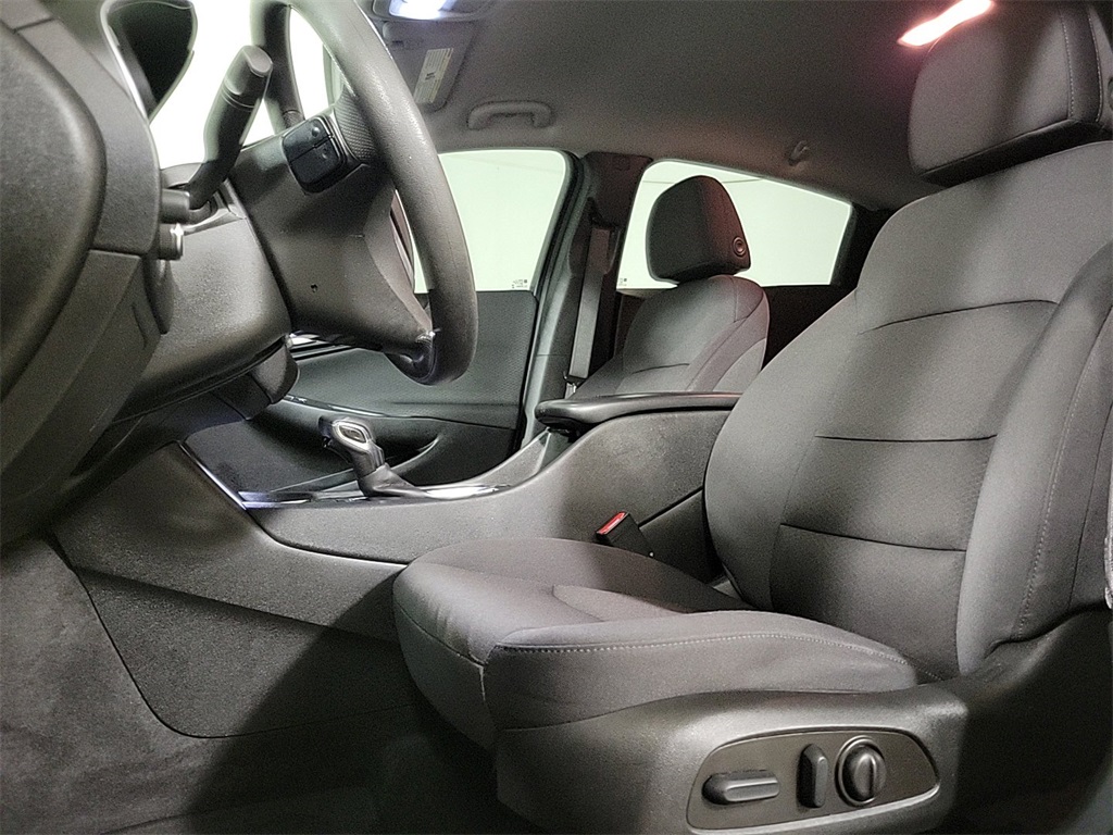 2022 CHEVROLET MALIBU - Image 12