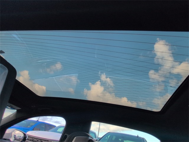 Used 2023 Alpine White BMW 760i xDrive image 10