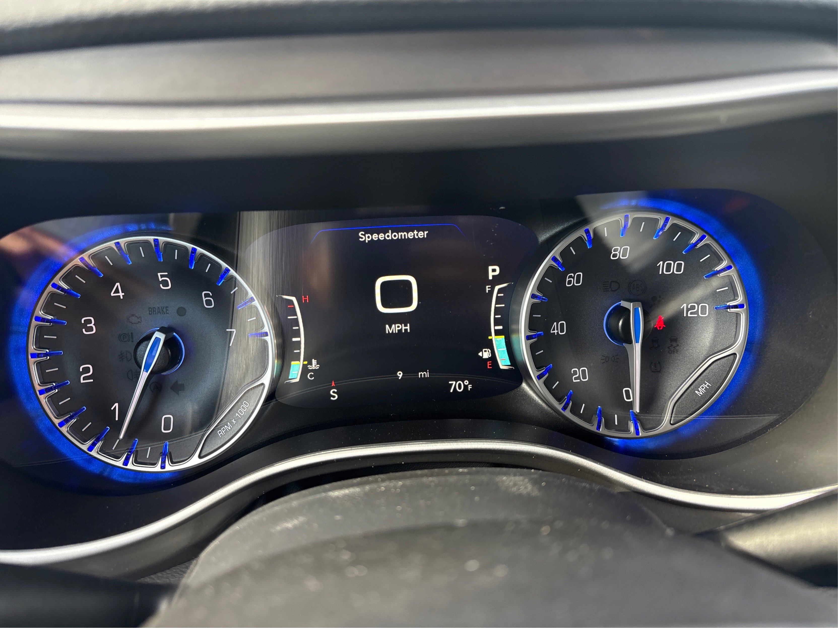 2026 Chrysler Pacifica photo 11